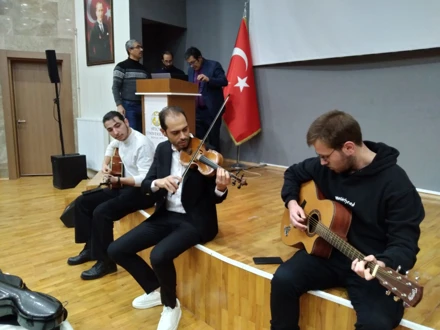 Selçuk Üniversitesi Rus Dili ve Edebiyatı Bölümünde Yılsonu Coşkusu